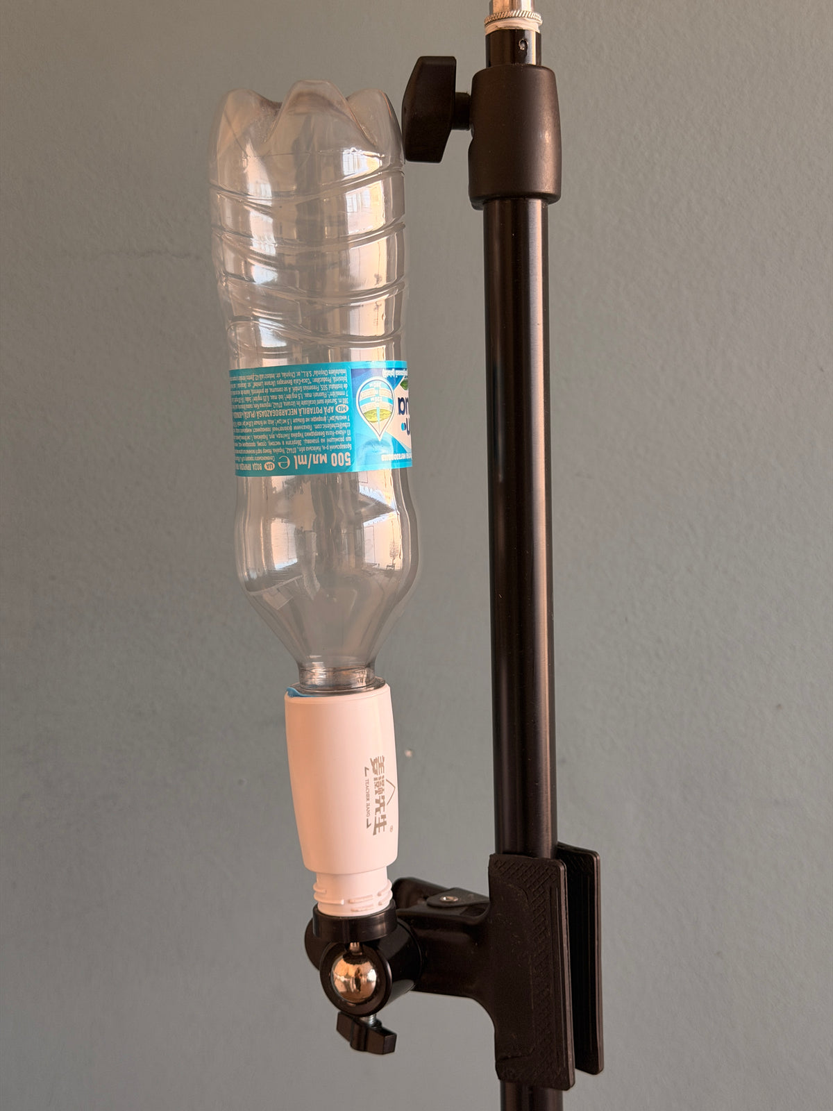 Bracket for cylindrical practice skin